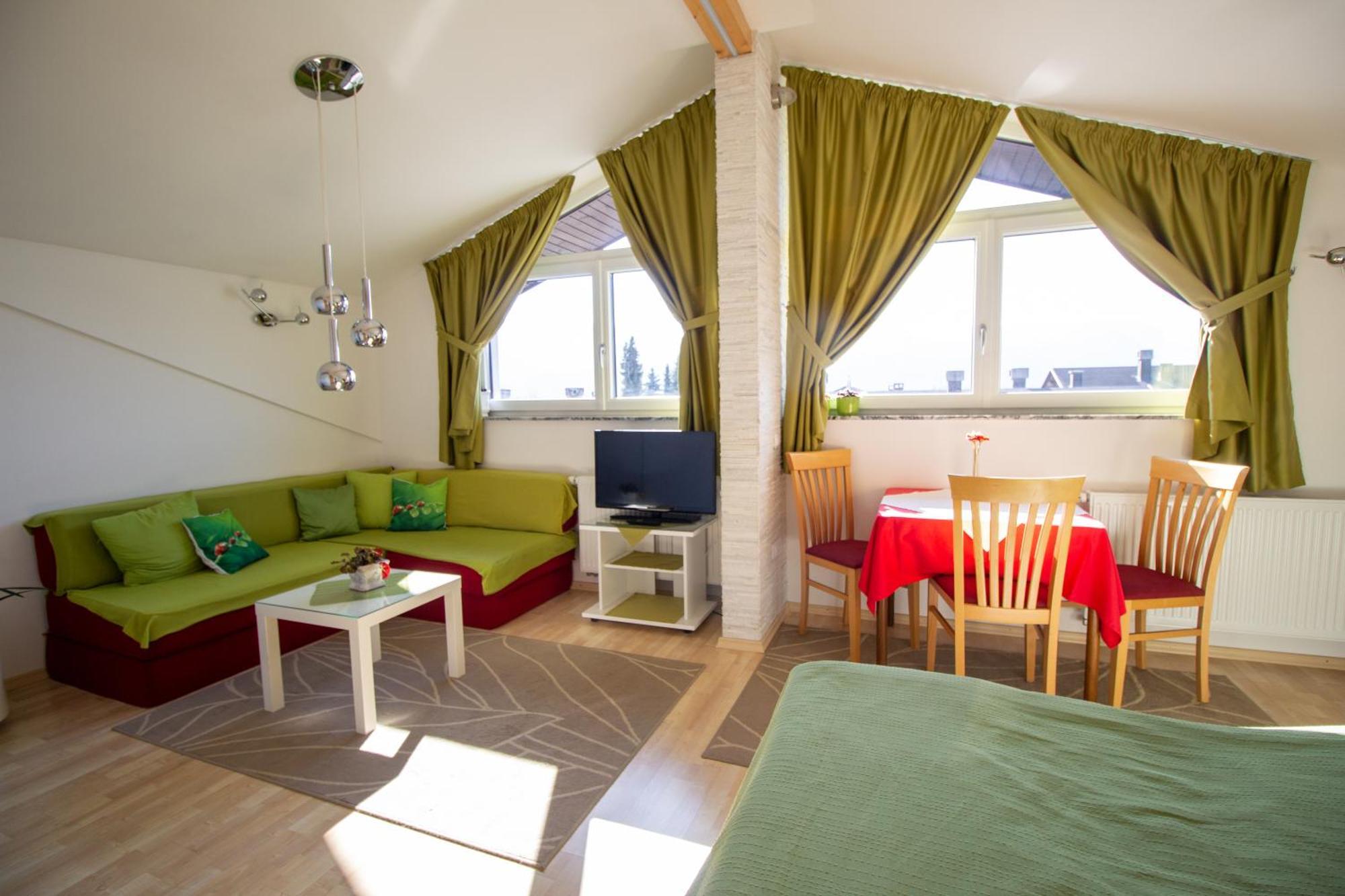 Garden Apartments Jansa Radovljica Room photo